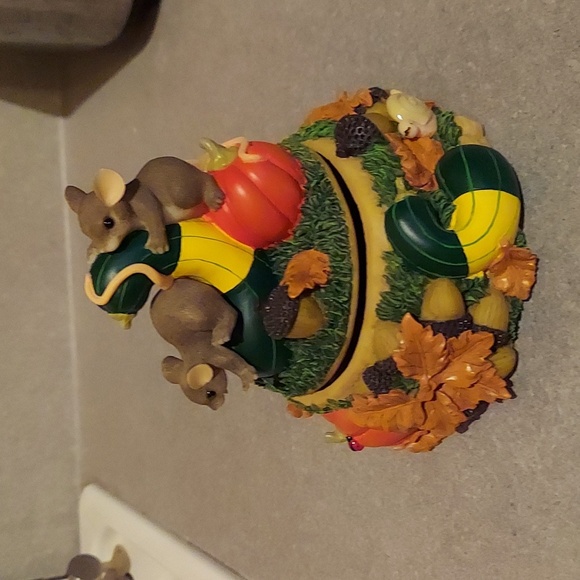 Fitz and Floyd Autumn Leaves music box - Picture 1 of 6